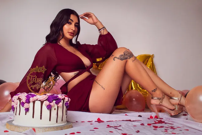 OnlyFans cuenta jasminroy header 2