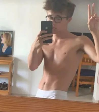 OnlyFans cuenta secretmaccyboy header 2