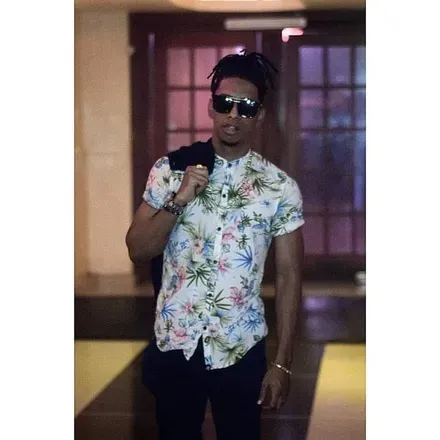 OnlyFans cuenta flowzzy header 2