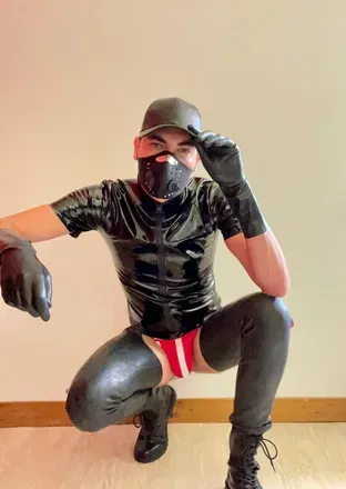 OnlyFans cuenta rubberguyx avatar 1