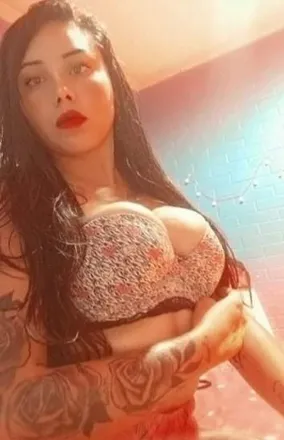 OnlyFans cuenta emmiliana header 2