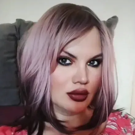 OnlyFans cuenta laramistress avatar 1