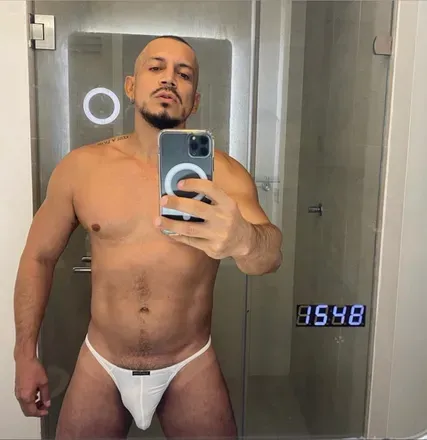 OnlyFans account  raguiozooficial avatar 1
