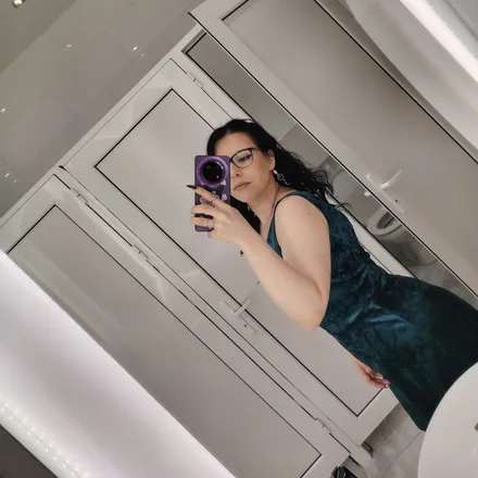 OnlyFans account  rue_the_witchxxx header 2
