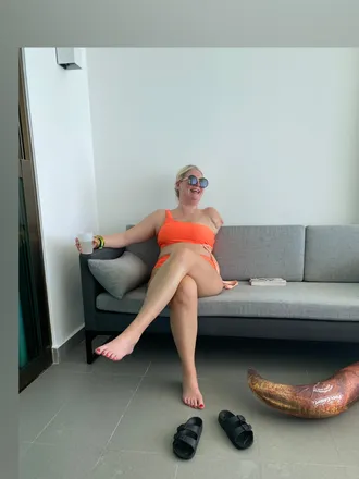 OnlyFans cuenta sarahcoxie header 2