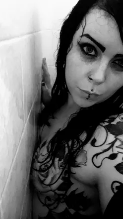 OnlyFans cuenta harlowcanshego header 2