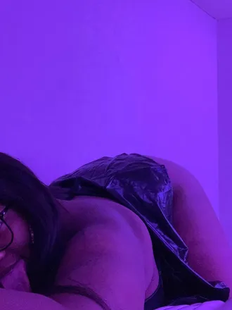 OnlyFans cuenta juicynaay header 2