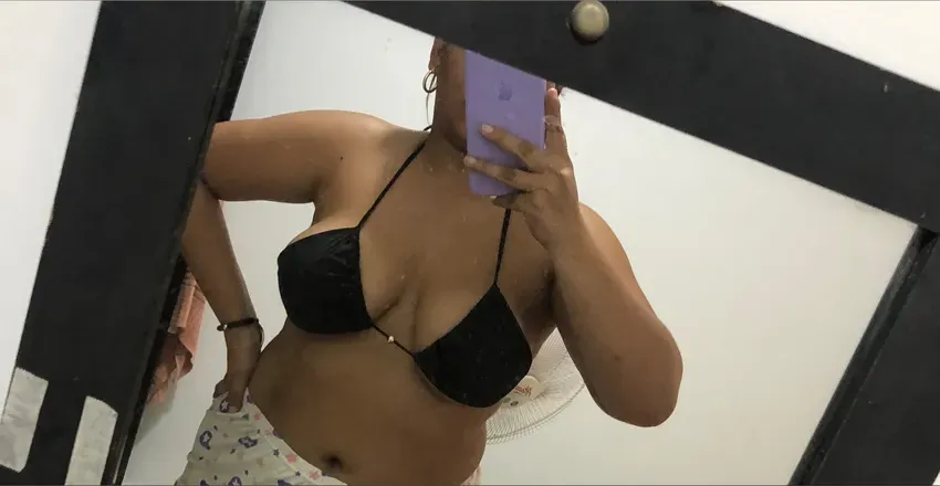 OnlyFans cuenta maluramirz header 2