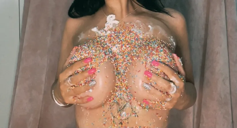 OnlyFans cuenta babbyybellaaa header 2