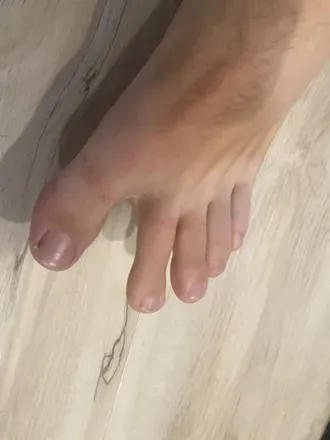 OnlyFans cuenta guywithfeetandtoes header 2
