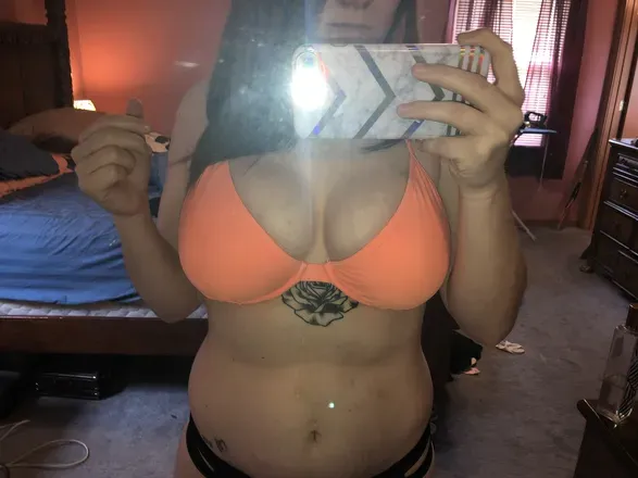 OnlyFans cuenta mamamia99 header 2