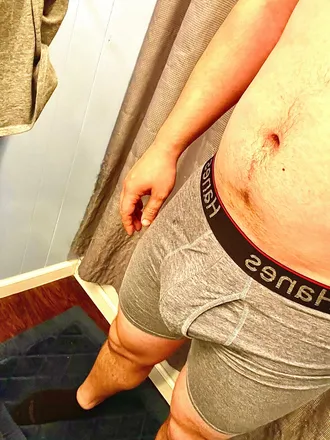 OnlyFans cuenta mevstheworldv2 header 2