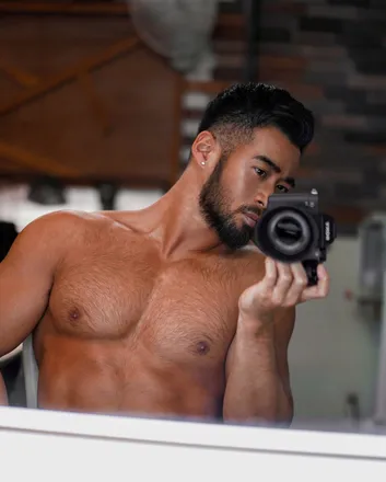 OnlyFans cuenta nariworld header 2