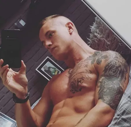 OnlyFans account  darryhlmcintosh header 2