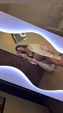 OnlyFans cuenta cherryy8 header 2