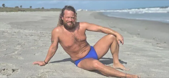 OnlyFans cuenta hillbillybeachbum header 2