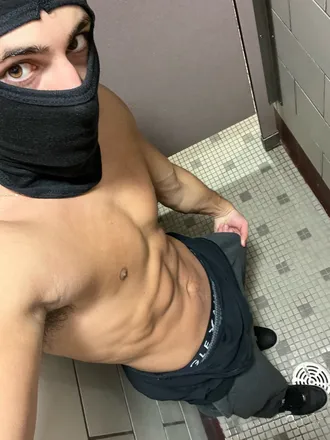 OnlyFans cuenta larenzo header 2