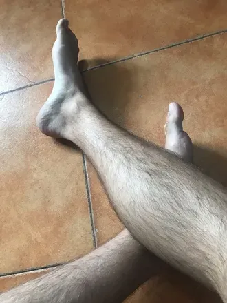 OnlyFans cuenta spanishyoungfeet avatar 1