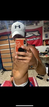 OnlyFans account  holeypapi avatar 1