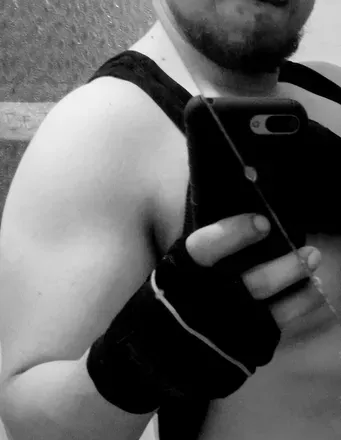 OnlyFans cuenta johnyboy2410 avatar 1