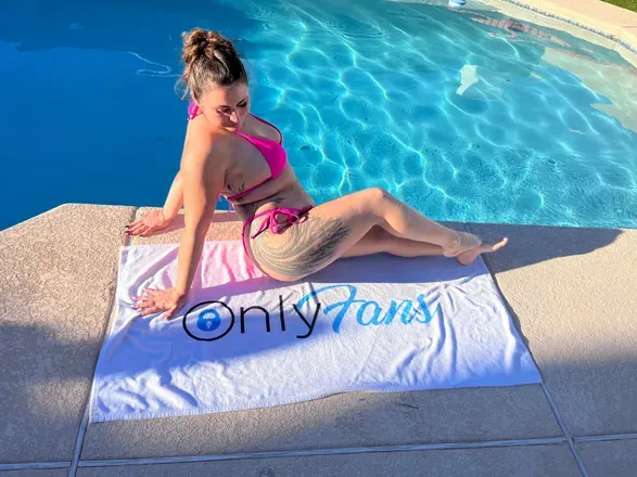 OnlyFans cuenta angellefae header 2