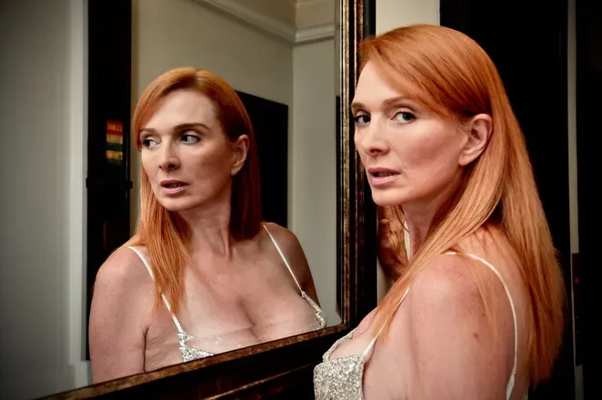 OnlyFans cuenta deborahtwissofficial header 2
