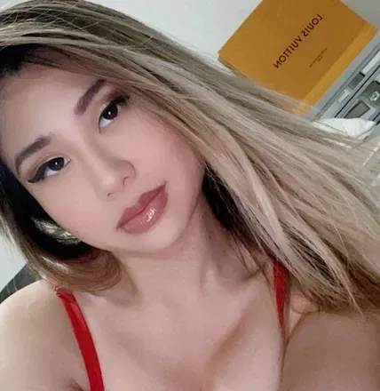 OnlyFans cuenta femininemiss header 2