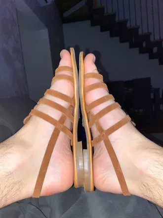 OnlyFans account  feetsandals avatar 1