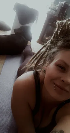 OnlyFans cuenta stonerchick397 header 2