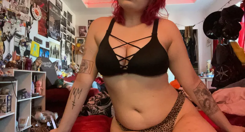 OnlyFans cuenta littlemissraexo header 2