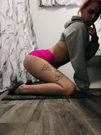 OnlyFans account  itzbrooklyn header 2