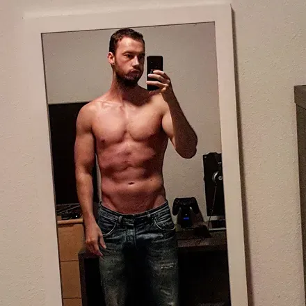 OnlyFans cuenta bornlion88 avatar 1
