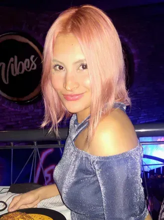 OnlyFans account  yeniwoman avatar 1