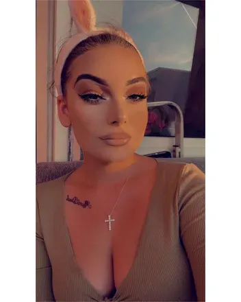 OnlyFans account  mrs.lxurx020 avatar 1