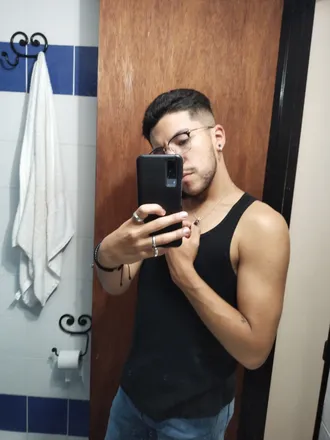 OnlyFans account  luistorresd header 2