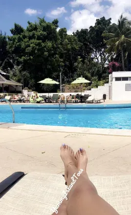 OnlyFans account  yummyislandtoesfree avatar 1