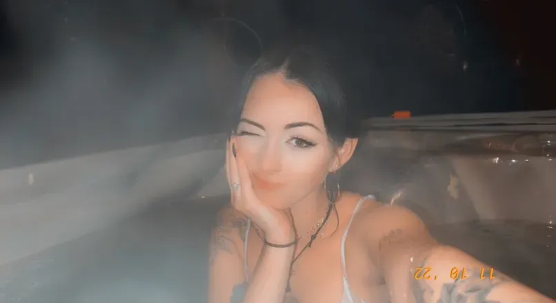 OnlyFans account  lizzzyfeetsss avatar 1