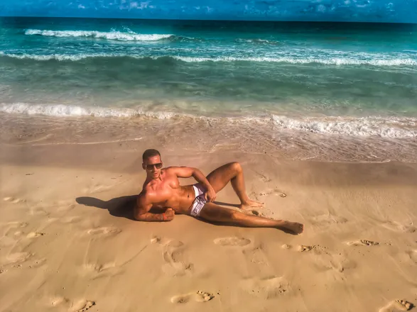 OnlyFans cuenta iamryangooding header 2