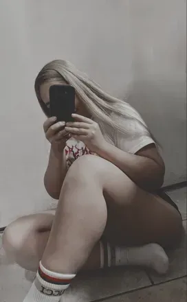 OnlyFans account  ali_bebe avatar 1