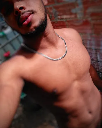OnlyFans cuenta tiank03 header 2