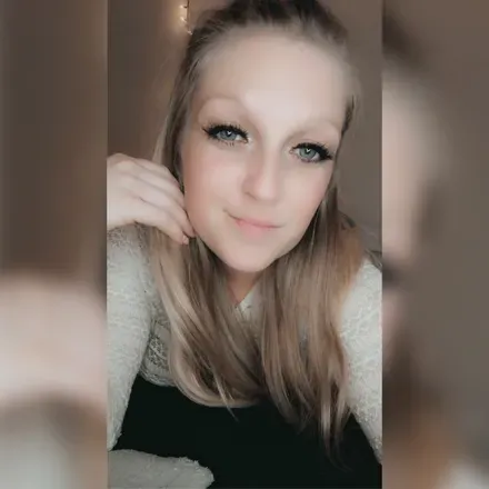 OnlyFans account  legalblondiee2 avatar 1