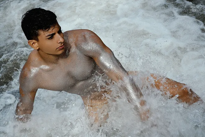 OnlyFans cuenta alefitxx header 2