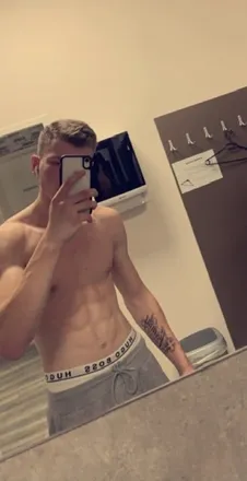 OnlyFans cuenta pueblo013 header 2
