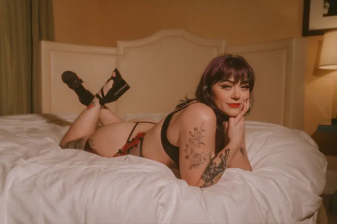 OnlyFans cuenta abbsterrraee header 2