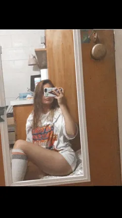 OnlyFans cuenta lovekarmen20 header 2