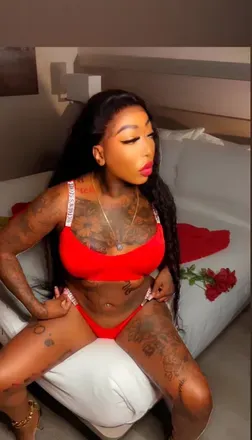 OnlyFans account  tskyaradior407 avatar 1