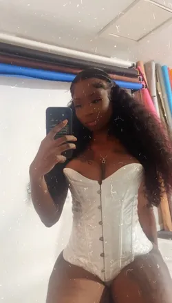 OnlyFans cuenta missscorpio1111 header 2