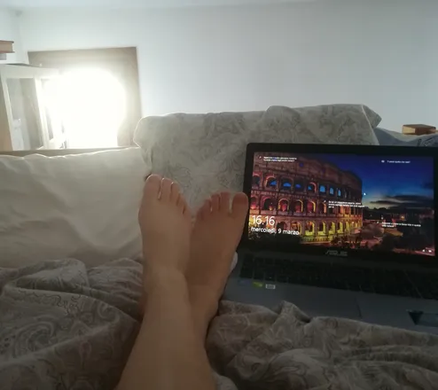 OnlyFans cuenta petitefrenchgirl header 2