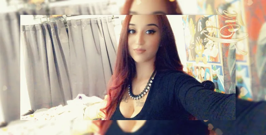 OnlyFans cuenta kareenaa_24_ header 2