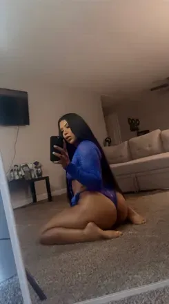OnlyFans cuenta sexxyselenas22 avatar 1